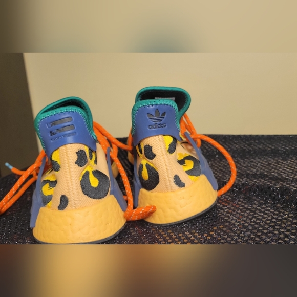 Leopard Print Sneakers with Orange Accents Pharrell NMD Adidas - Picture 9 of 12